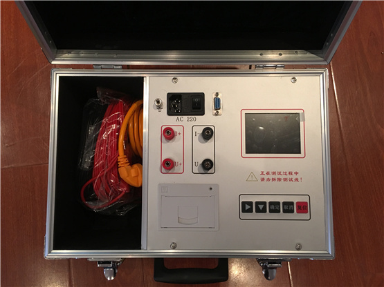 LCZZ-20A直流電阻測試儀用于，繞組的直流電阻測量是變壓器的例行試驗之一，其目的主要是檢查繞組之間、繞組與引線之間的連接或機械特性是否良好、各相繞組之間的電阻是否平衡等，以保證變壓器的安全運行。