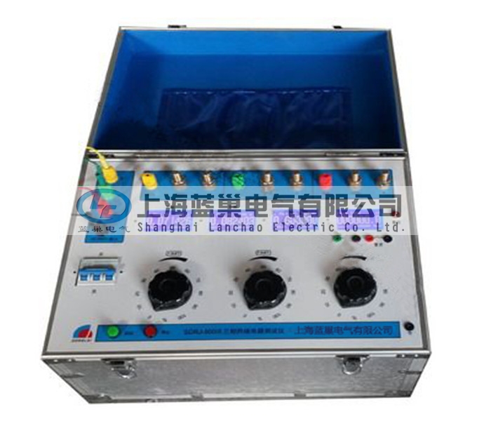 LCDL-200III三相電流發(fā)生器（簡稱三相升流器），我公司自行研制開發(fā)的測試設(shè)備，它集國內(nèi)外同類產(chǎn)品的優(yōu)點(diǎn)于一身，采用數(shù)控技術(shù)，抗干擾能力強(qiáng)，和上一代升流器相比，由于采用低功耗、大容量的自藕調(diào)壓器和高導(dǎo)磁率鐵芯制作的變流器。